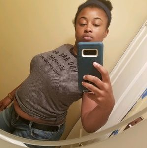 Meet your Posher, April